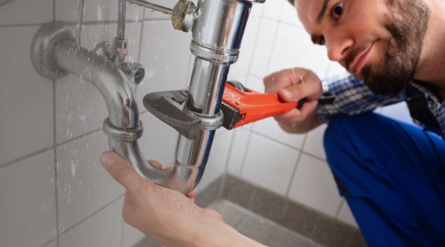Professional same day plumber services in Olin, IA